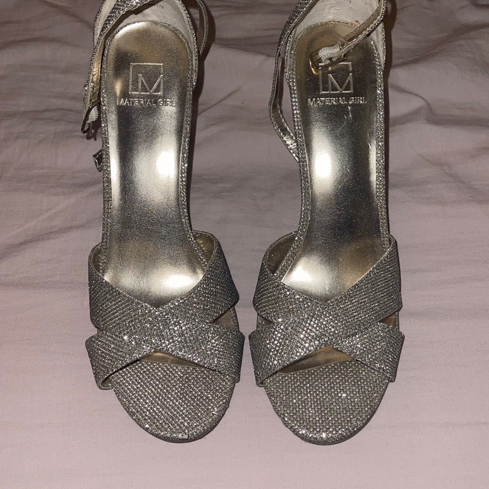 Gold heels- material girl